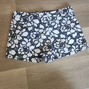 Floral Black and White Women's Shorts